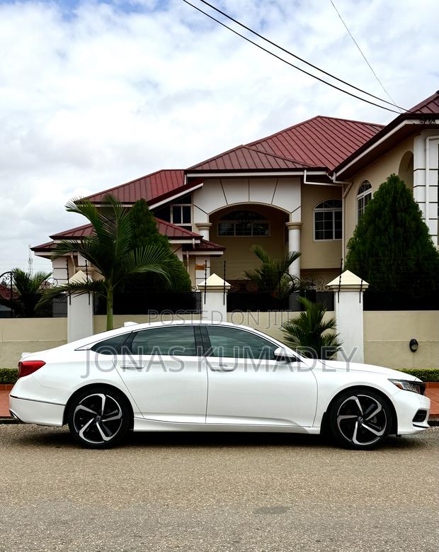 Honda Accord Sport (2.0L 4cyl Turbo 10A) 2019 White