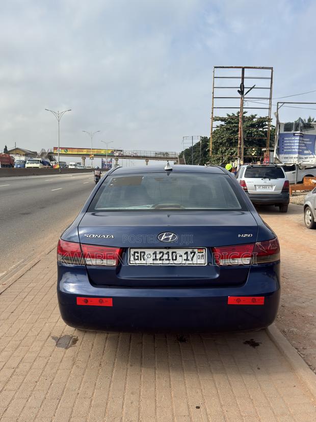 Hyundai Sonata 2009 Blue