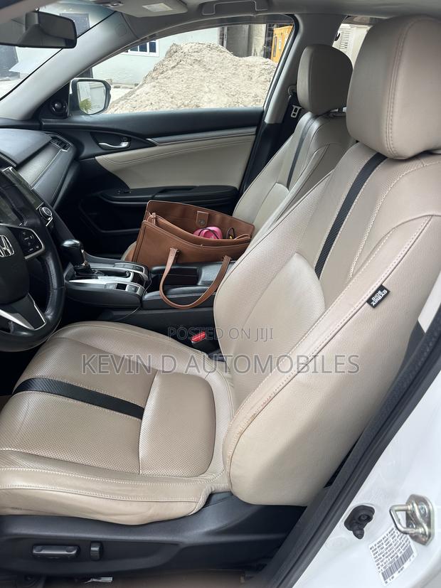 Honda Civic Touring 4dr Sedan (1.5L 4cyl) 2016 White