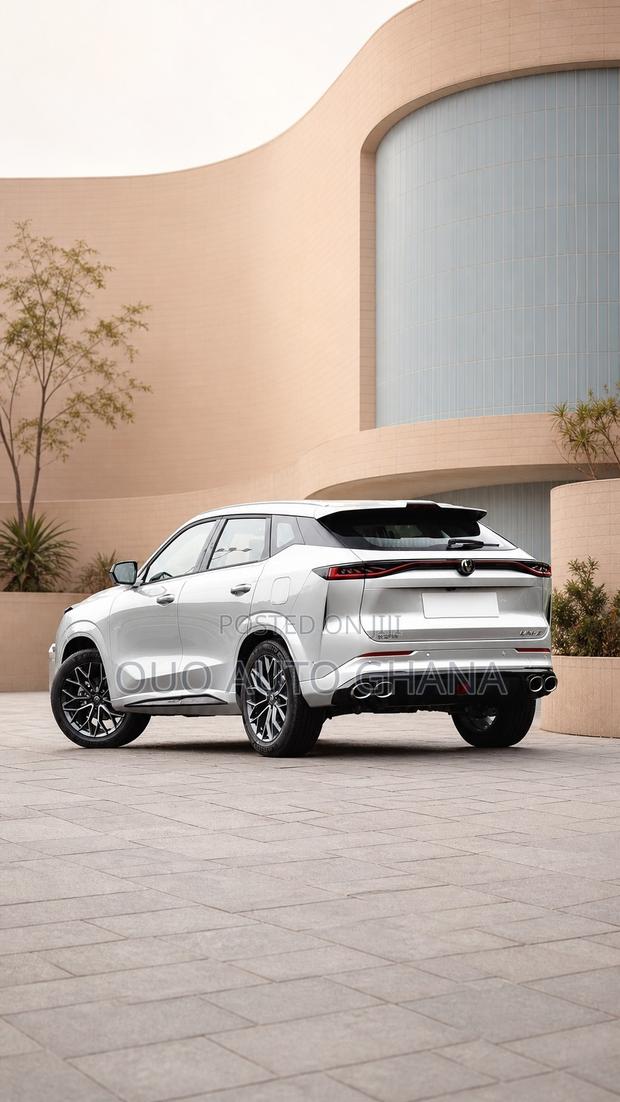 Changan UNI-Z 1.5T Smart 2026 Silver
