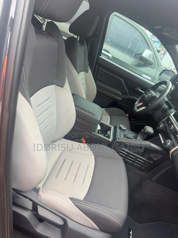 Toyota Tacoma 2025 Gray