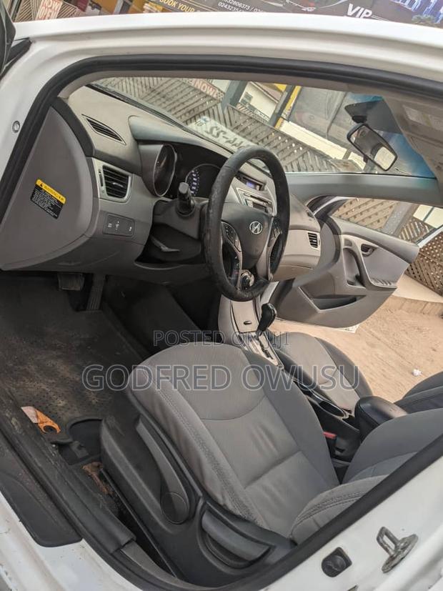 Hyundai Elantra 2013 White