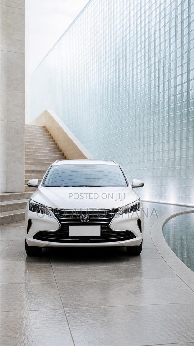 Changan Eado 1.6 Sedan 2018 White