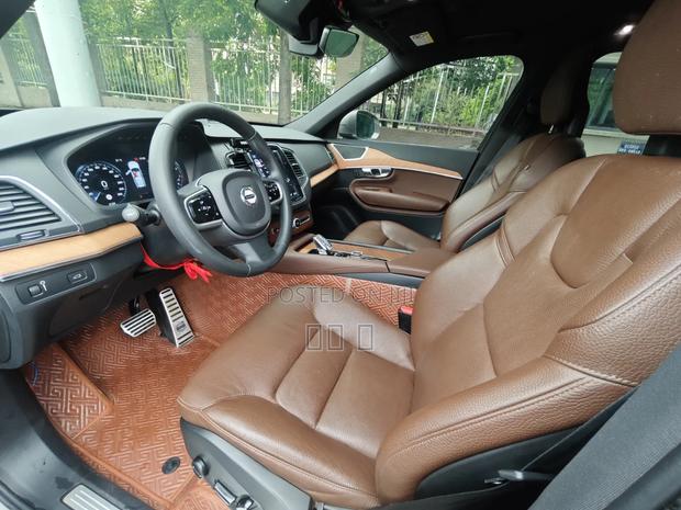 Volvo XC90 2022 Gold