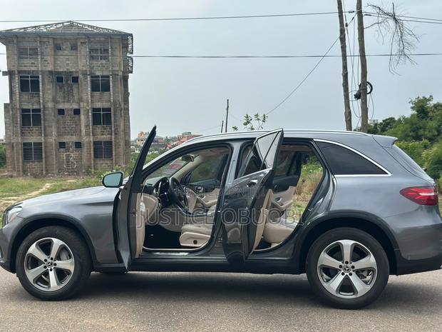 Mercedes-Benz GLC-Class 2019 Gray