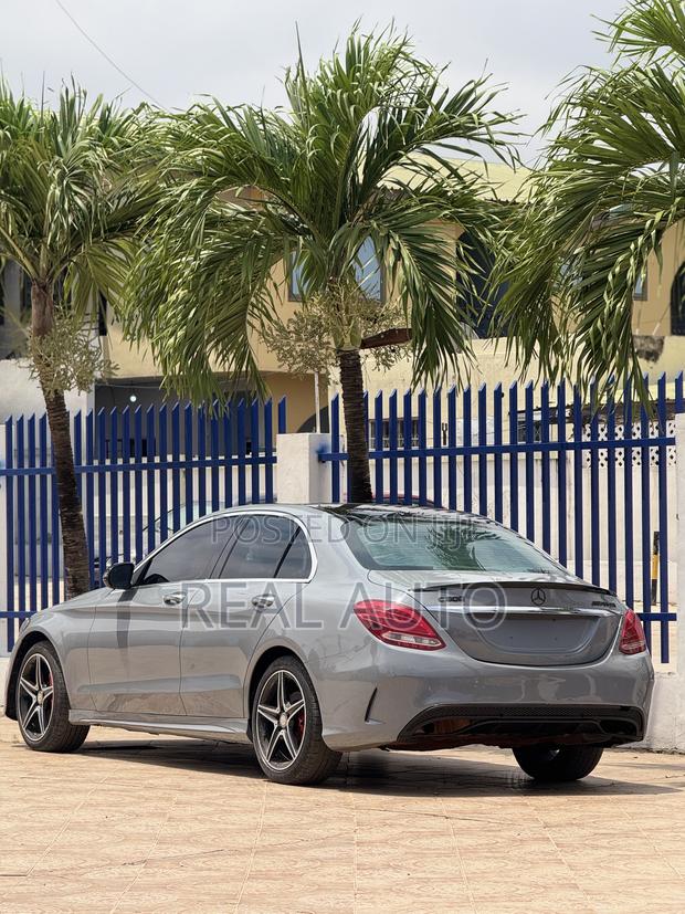 Mercedes-Benz C300 Sport 4Matic Sedan AWD (2.0L 4cyl 7A) 2017 Gray