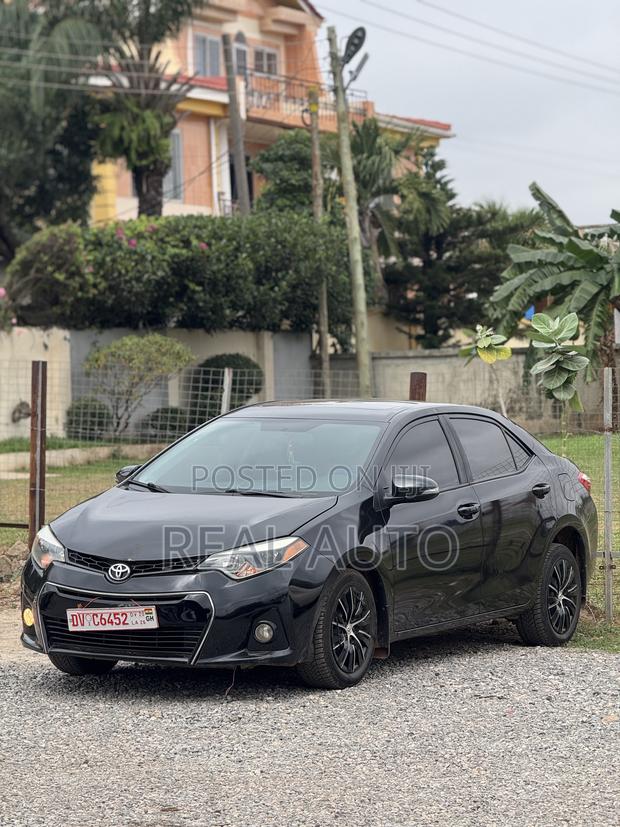 Toyota Corolla S Plus 4dr Sedan (1.8L 4cyl 6M) 2015 Black