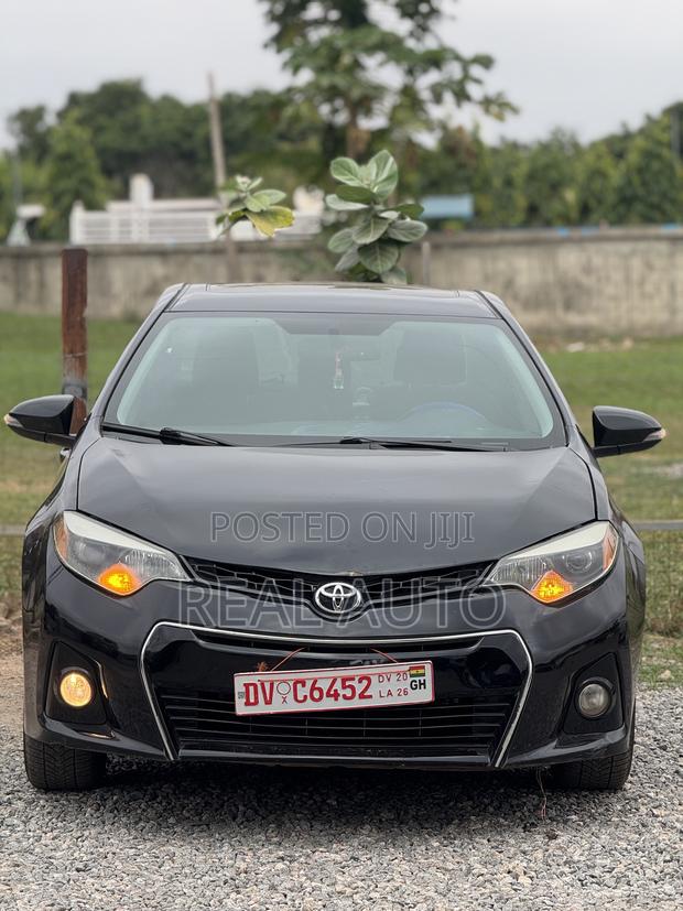 Toyota Corolla S Plus 4dr Sedan (1.8L 4cyl 6M) 2015 Black