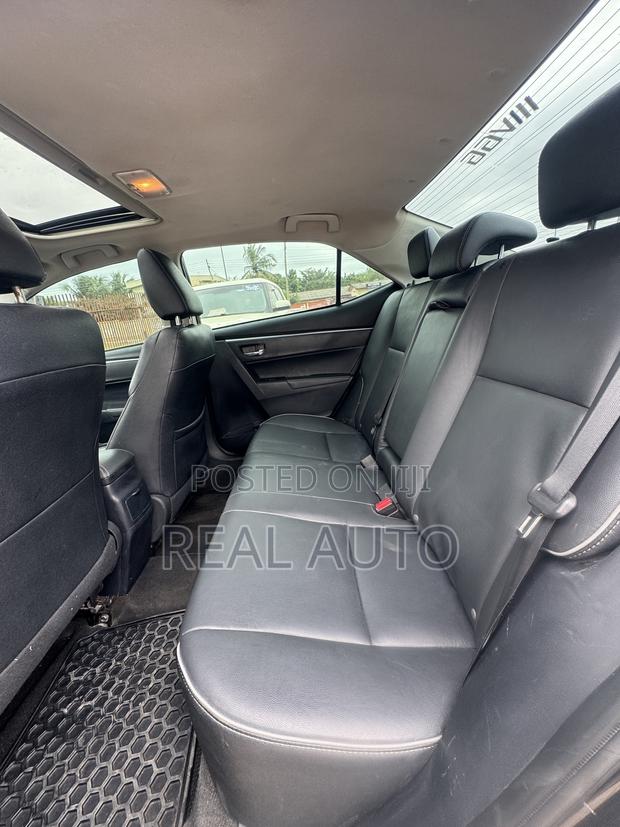 Toyota Corolla S Plus 4dr Sedan (1.8L 4cyl 6M) 2015 Black