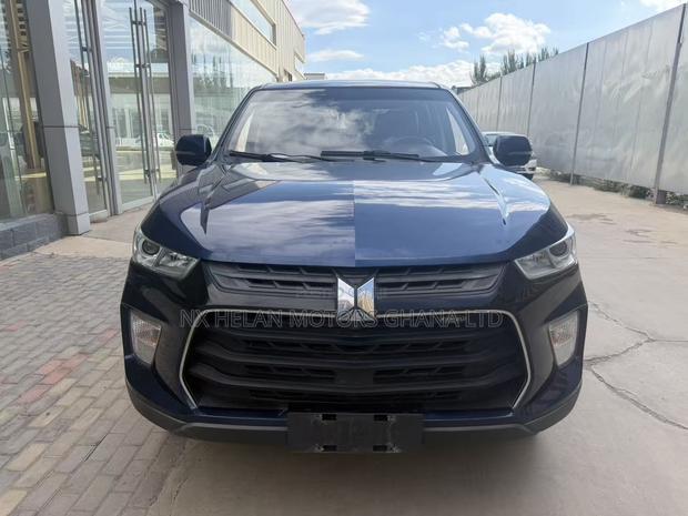 Isuzu D-MAX 2021 Blue