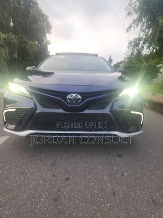 Toyota Camry 2024 Blue