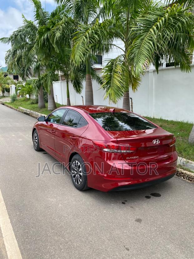 Hyundai Elantra ECO 2018 Red