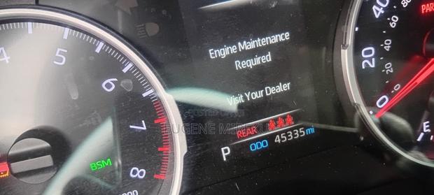 Toyota RAV4 XLE FWD 2020 Blue