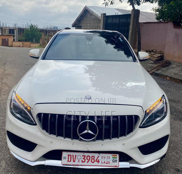 Mercedes-Benz C300 Base AWD 4Matic Sedan (2.0L 4cyl 7A) 2015 White