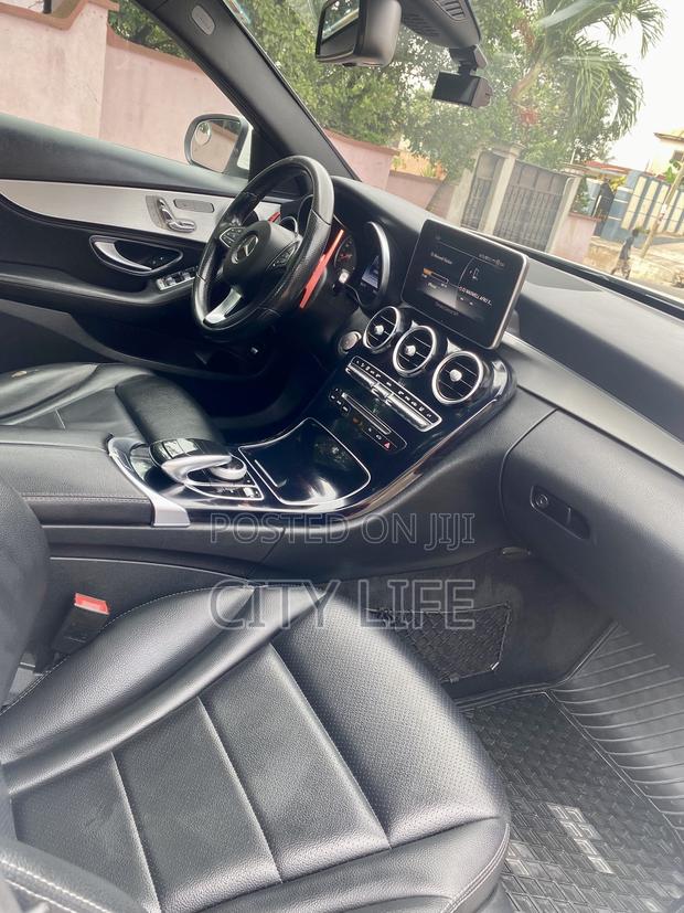 Mercedes-Benz C300 Base AWD 4Matic Sedan (2.0L 4cyl 7A) 2015 White