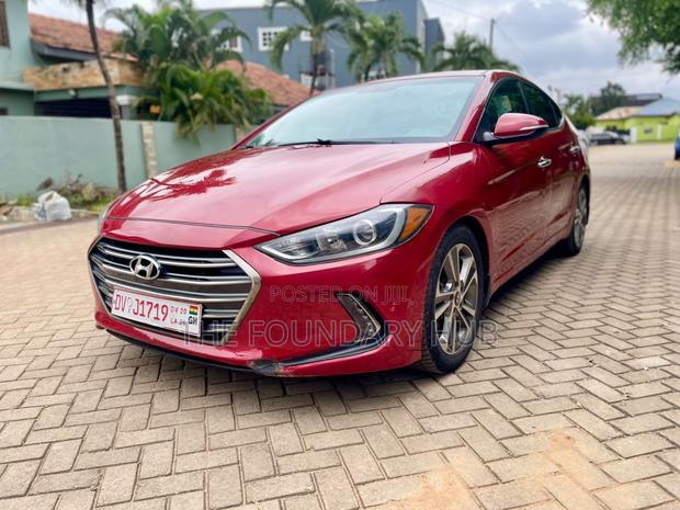 Hyundai Elantra Limited Sedan FWD (2.0L 4cyl 6A) 2017 Red