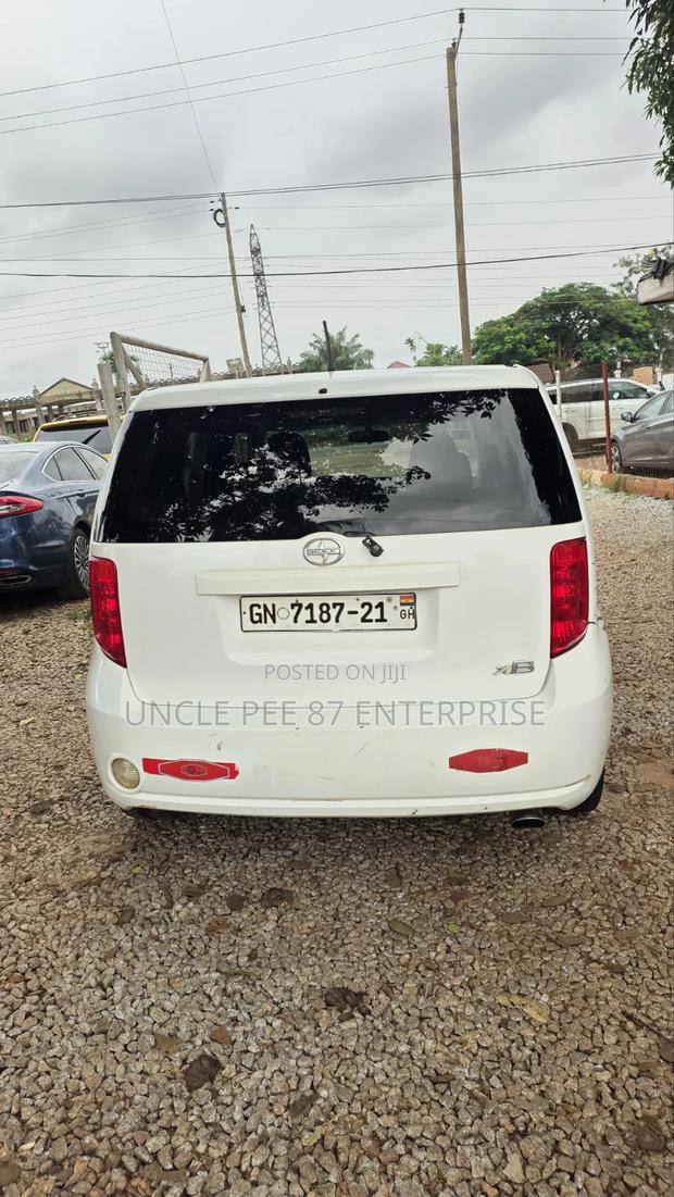 Scion xB 2014 White
