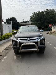 Mitsubishi L200 Double Cab 2.2 4WD 2020 Black for sale