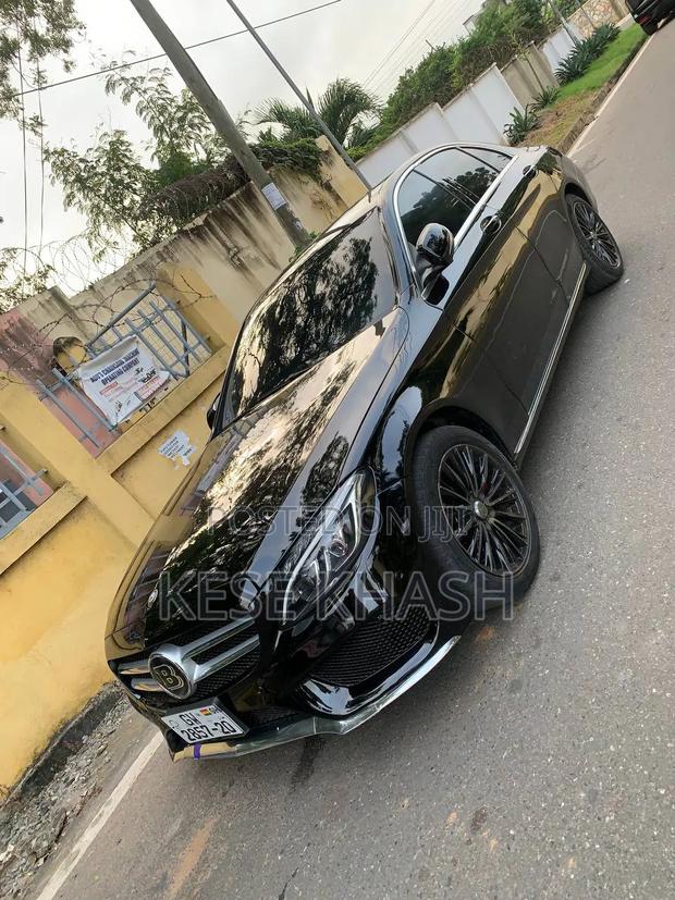 Mercedes-Benz C300 2017 Black