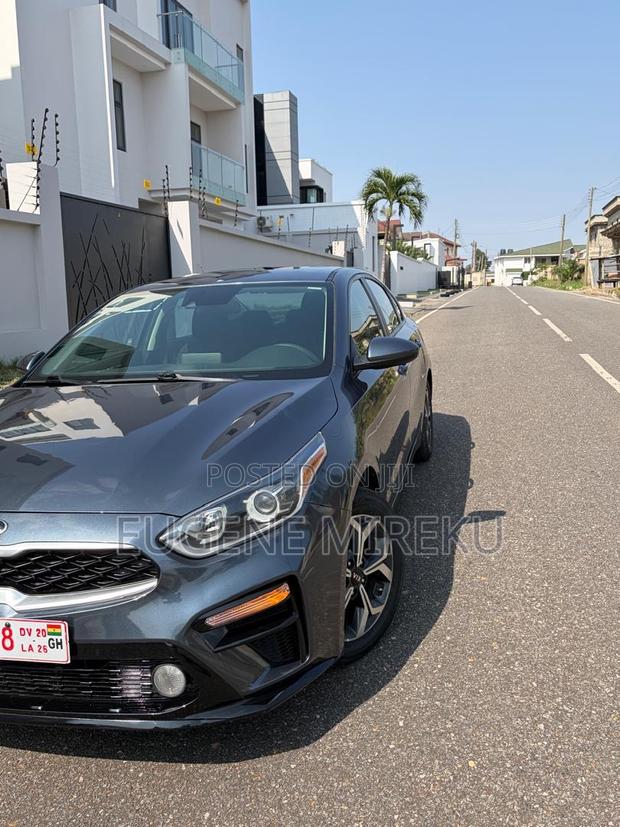 Kia Forte LXS 2019 Silver