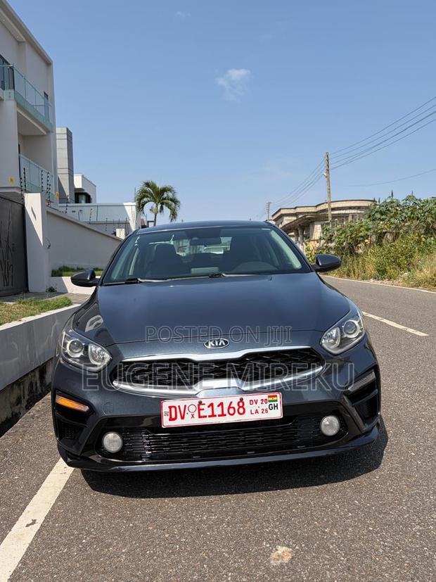 Kia Forte LXS 2019 Silver