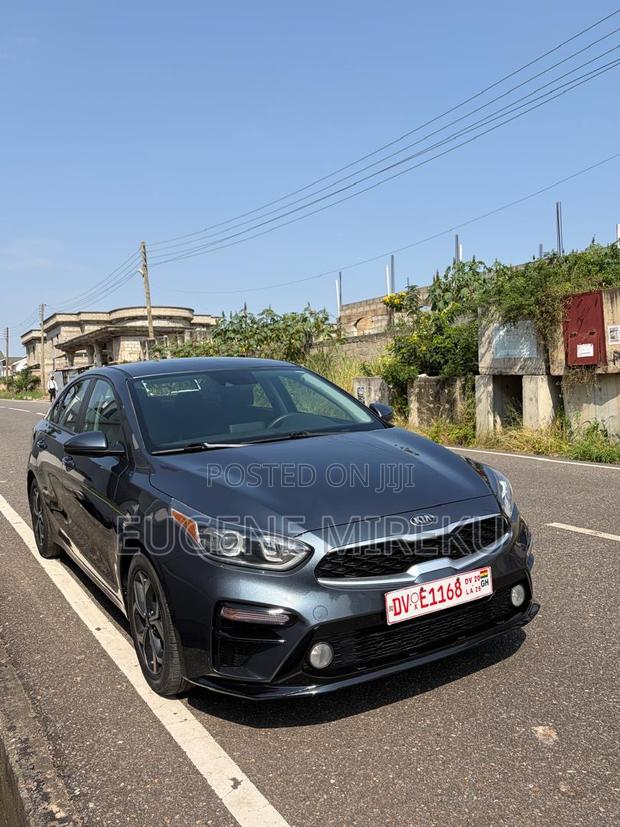 Kia Forte LXS 2019 Silver