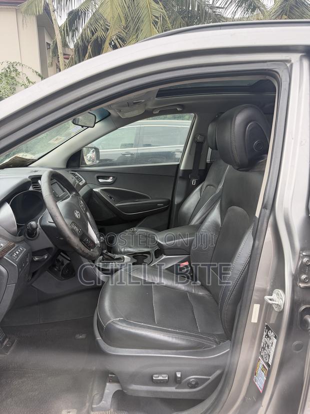 Hyundai Santa Fe Limited FWD 2017 Gray