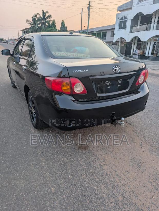Toyota Corolla 2010 Black