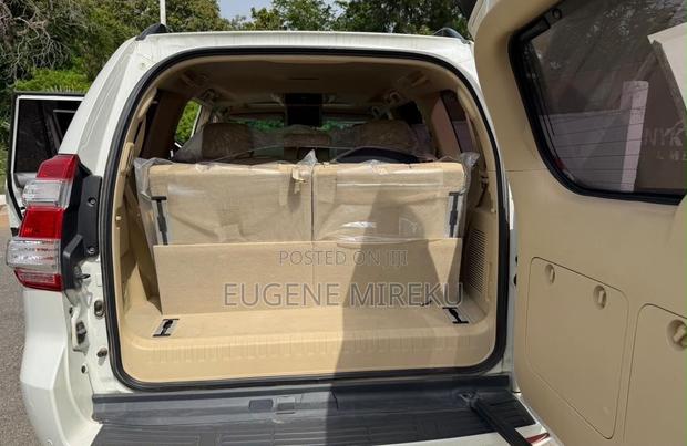 Toyota Land Cruiser Prado 2018 White