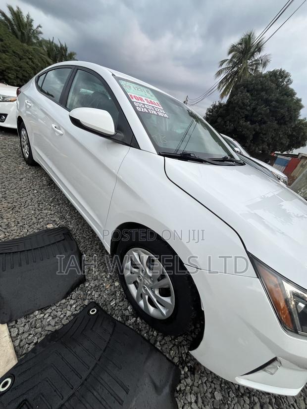Hyundai Elantra 2020 White