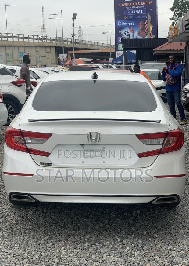 Honda Accord Sport 2.0T 2018 White