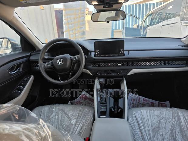 Honda Accord EX CVT 2024 Black