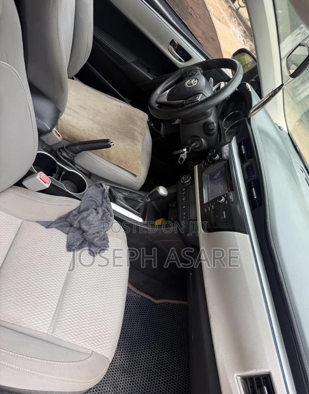 Toyota Corolla 2015 Black