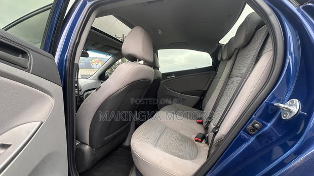 Hyundai Accent SE Sedan 2016 Blue