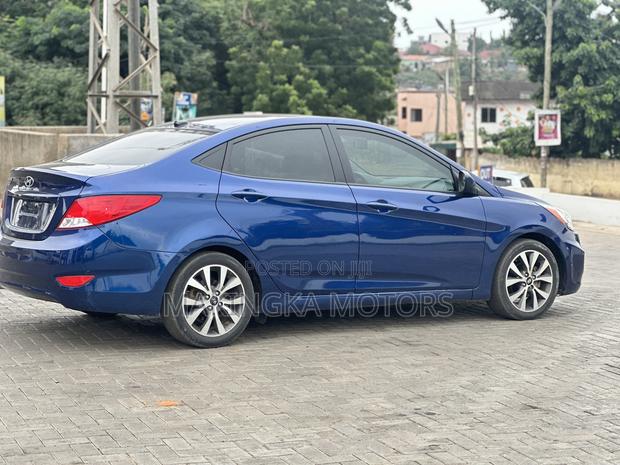 Hyundai Accent SE Sedan 2016 Blue