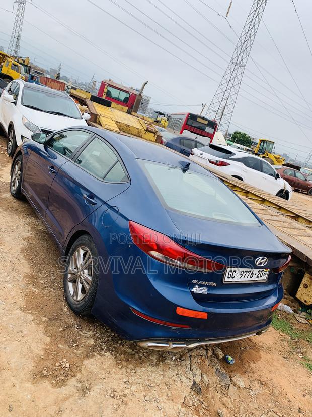 Hyundai Elantra Limited 2018 Blue