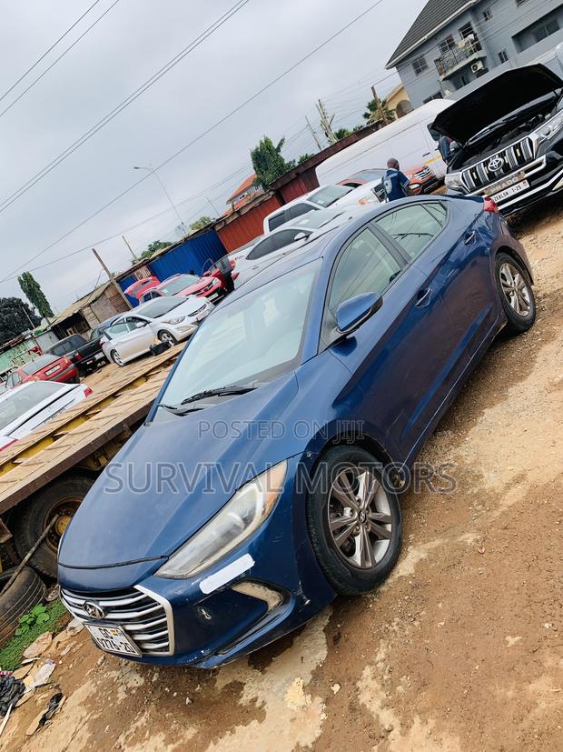 Hyundai Elantra Limited 2018 Blue