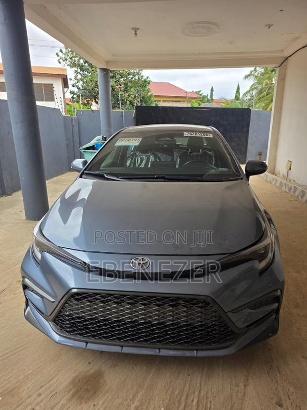 Toyota Corolla SE 2024 Gray