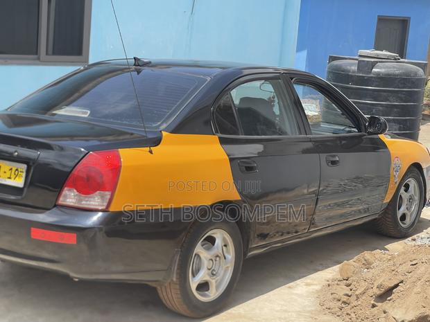Hyundai Elantra 2004 Black