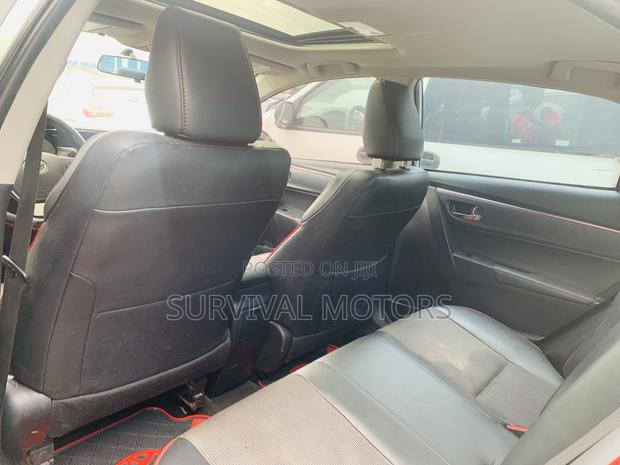 Toyota Corolla S 4dr Sedan (1.8L 4cyl CVT) 2016 White