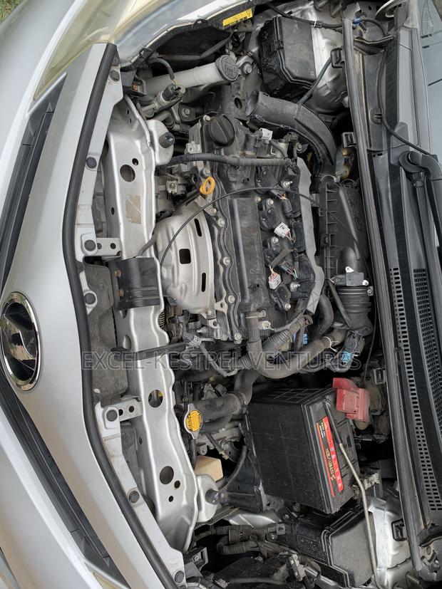 Toyota Vitz 1.3 FWD 5dr 2012 Silver
