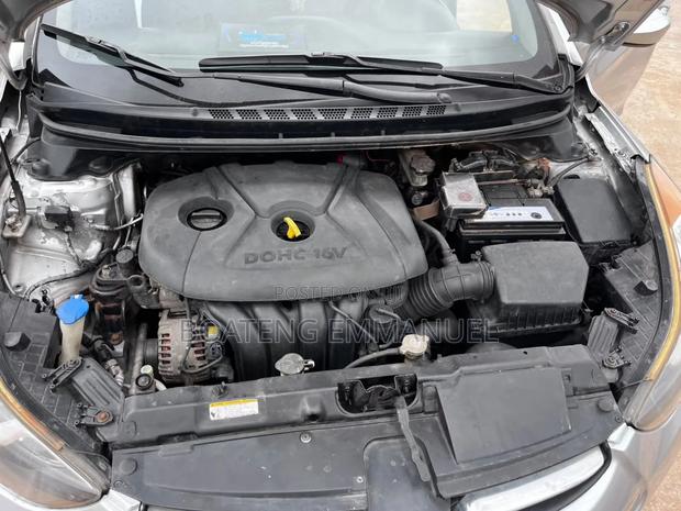 Hyundai Elantra 2014 Silver