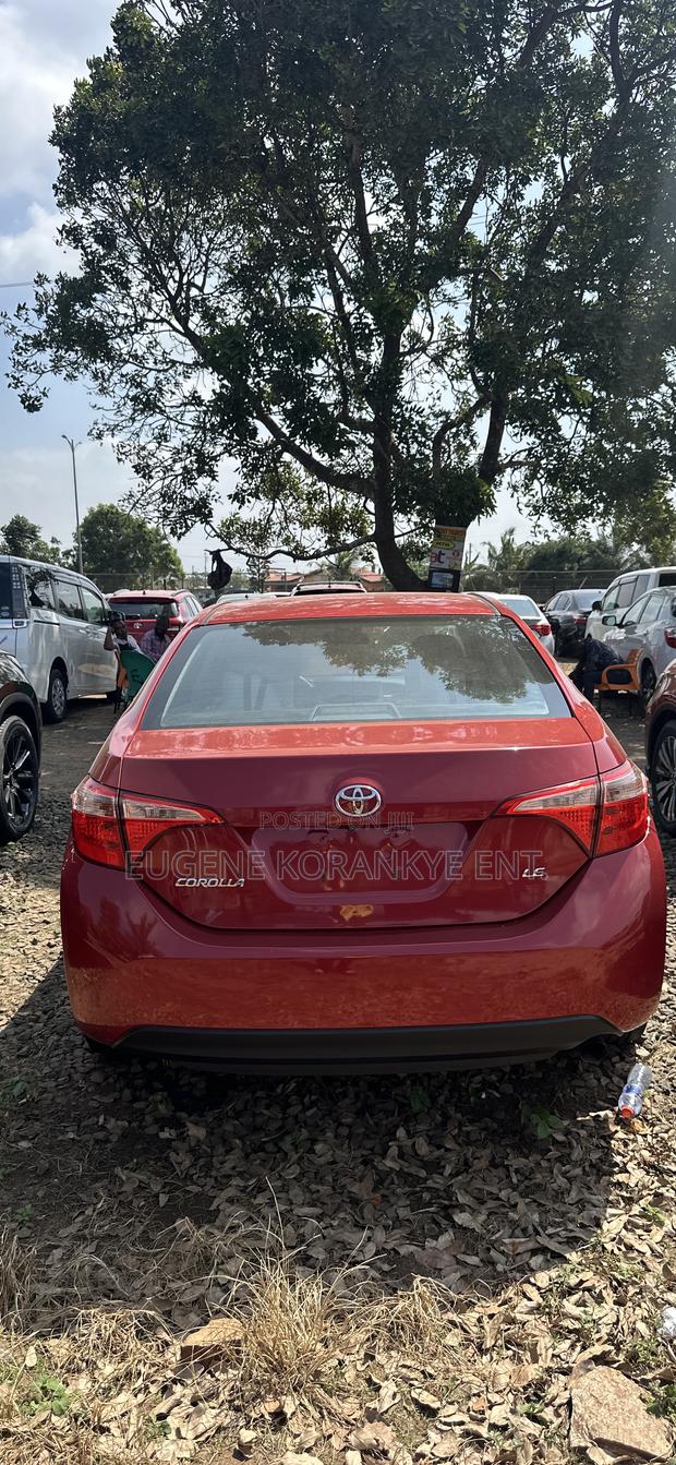 Toyota Corolla LE (1.8L 4cyl 2A) 2018 Red