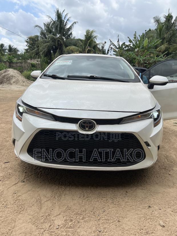Toyota Corolla 2021 White