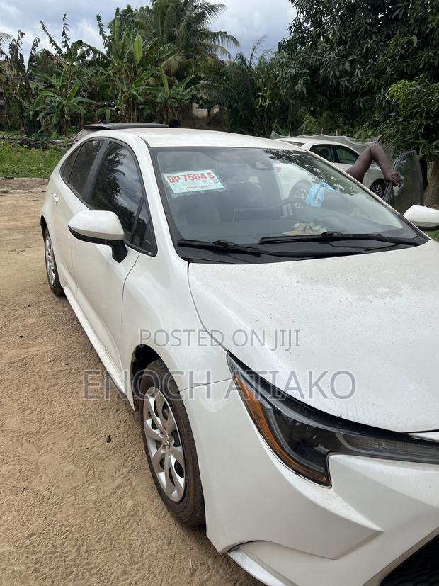 Toyota Corolla 2021 White