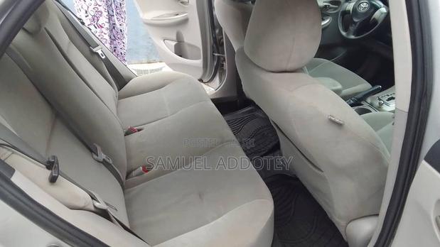Toyota Corolla 2012 Silver