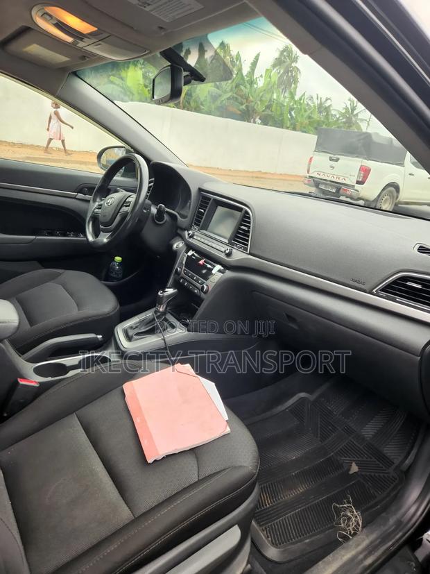 Hyundai Elantra 2017 Black