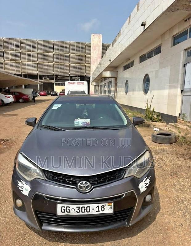 Toyota Corolla S 4dr Sedan (1.8L 4cyl CVT) 2015 Gray