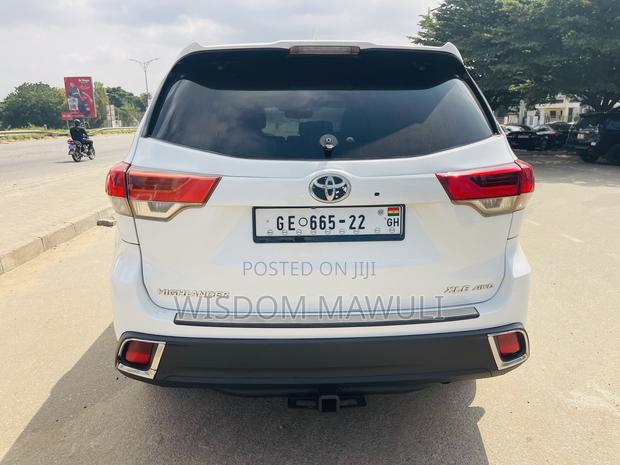 Toyota Highlander 2019 White