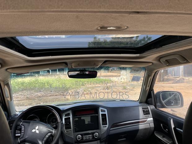 Mitsubishi Pajero V80 3.8 V6 GLS 2015 Black
